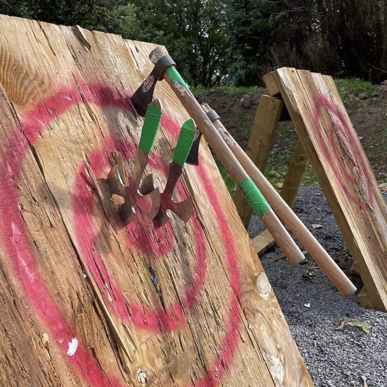 AXE THROWING
